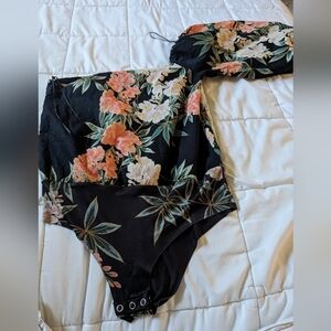 ZARA ACCESSORIES/ SIZE SMALL/ BODYSUIT